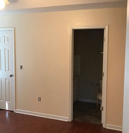 5th image of 105 American Eagle Way