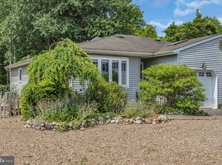 11 Emerald Dr, Barnegat, NJ 08005