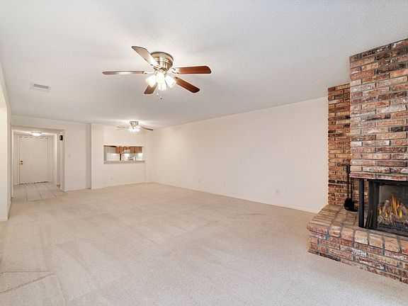 4th image of 1055 Kensington Park Dr Floor 111-2