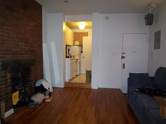 Rented by Centric New York | media 37