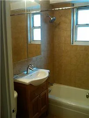 Rented by Akam Sales and Brokerage | media 8