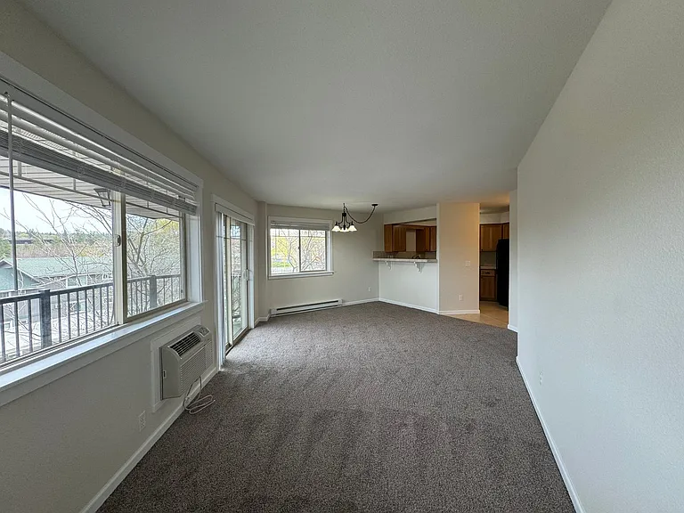 Westridge Apartments — Photo 58