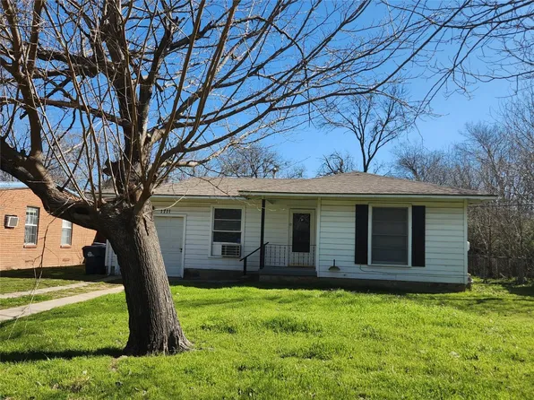 1711 McCormick St, Denton, TX 76205