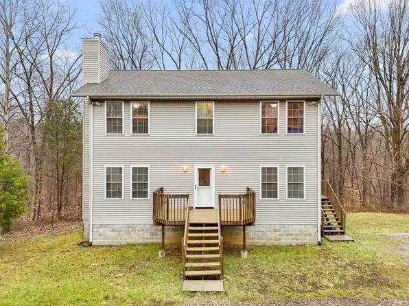 9353 S Chapel Hill Rd, Heltonville, IN 47436