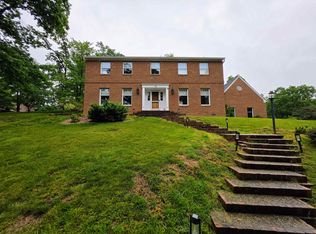 65 Derby Ln, Huntington, WV 25705