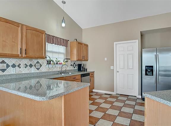 4th image of 1380 Sleepy Hollow Dr