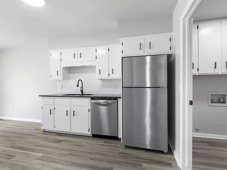 3202 Westmoreland Ave #B — Photo 8