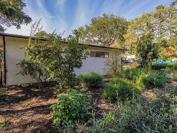 5th image of 111 E Eucalyptus St
