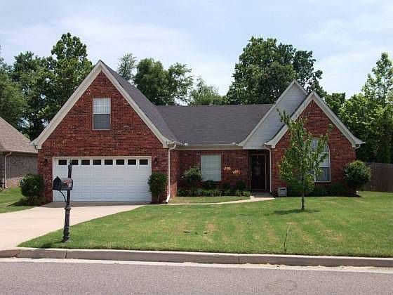 1st image of 857 Trafalgar Dr