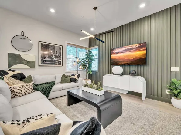 26707 Beartown Ln, Valencia, CA 91381