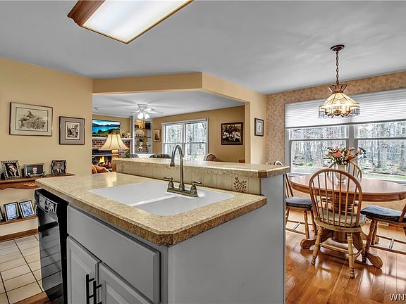 2nd image of 109 Old Orchard Ln