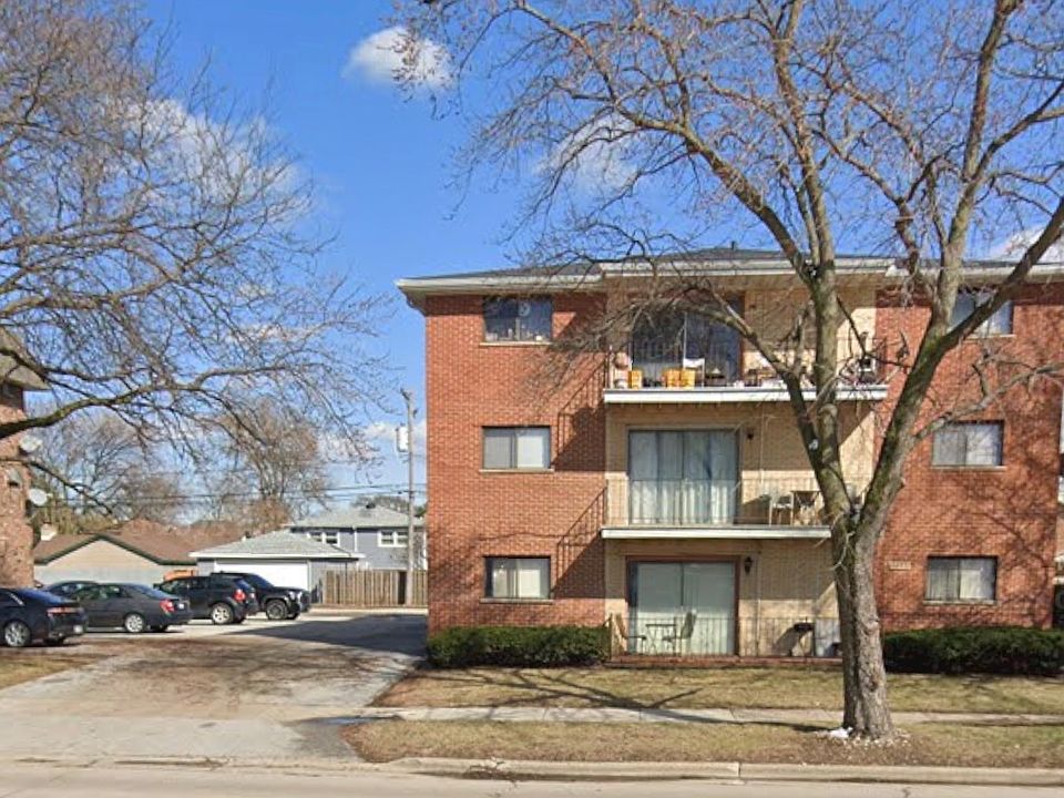 1st image of 9645 S Ridgeland Ave #302