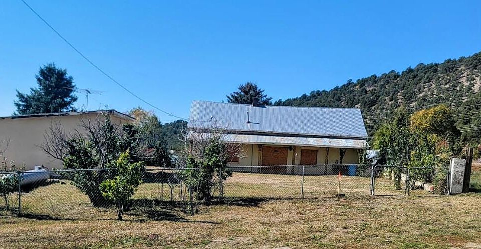 1st image of 12 Camino Del Medio
