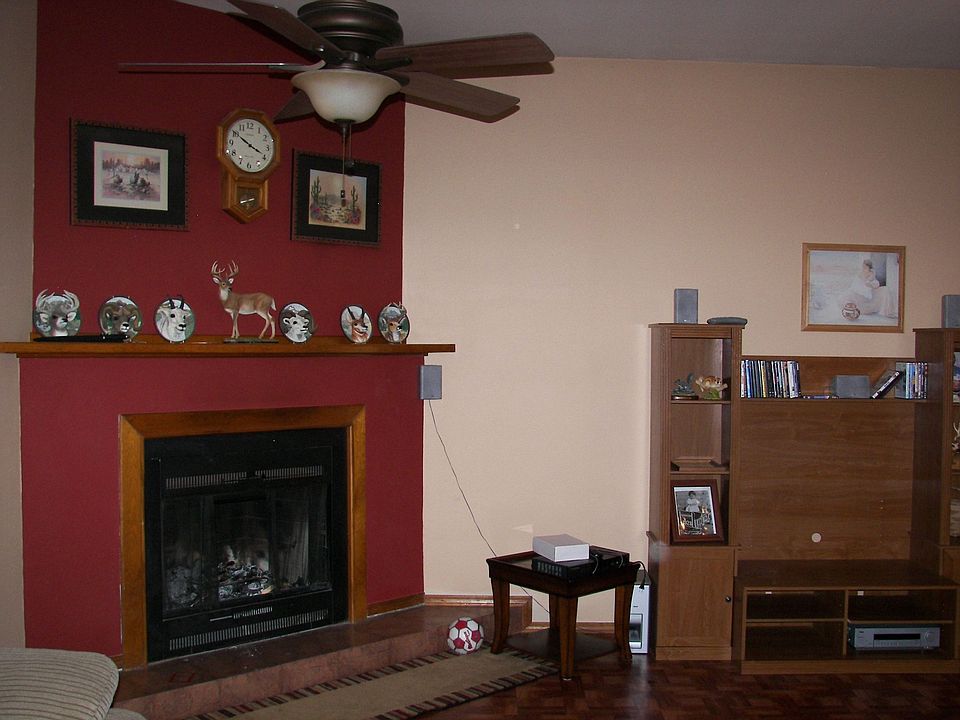 2nd image of 854 Agate Rd
