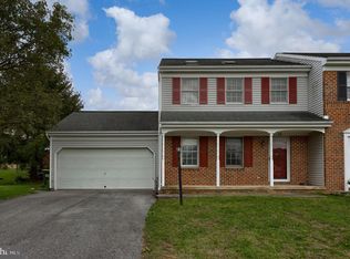 28 Brookview Dr, Lititz, PA 17543