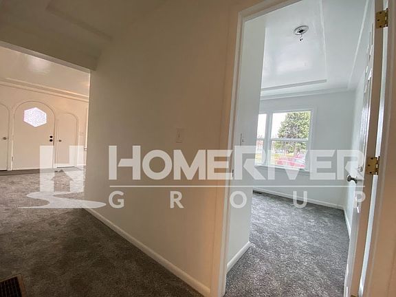 5th image of 163 N Center St #0