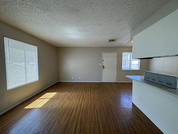 3rd image of 147 Westminster Way APT A