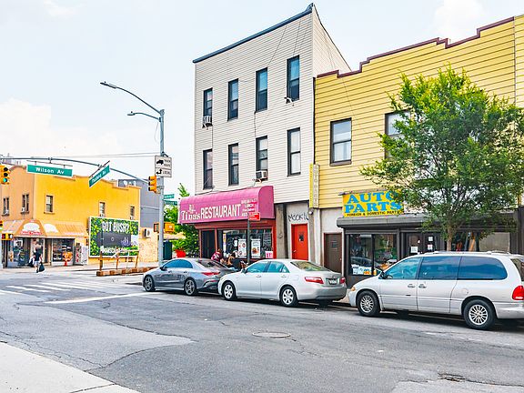 4th image of 1002 Flushing Ave #1