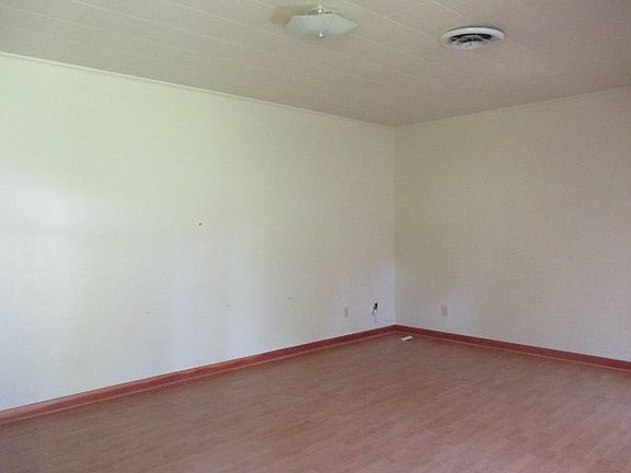 4th image of 501 Bankston Dr