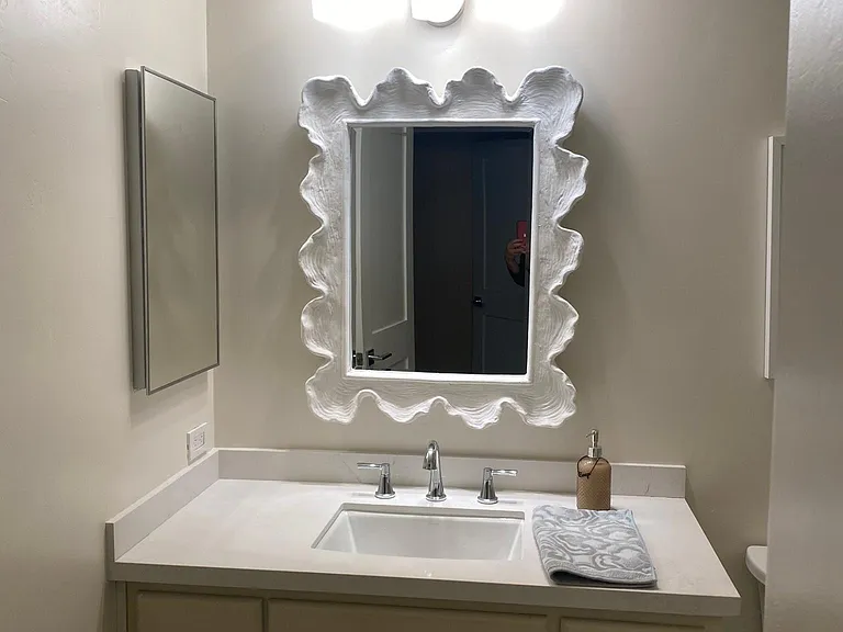 Bathroom ensuite with bedroom #2