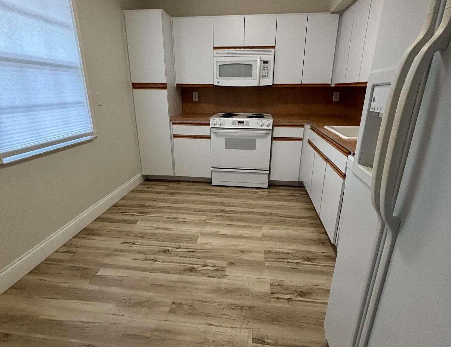 3 bed, 2.0 bath, 1500 sqft, $2,650 — Photo 2
