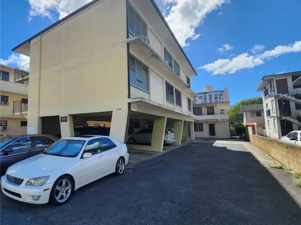 2633 Nakookoo St, Honolulu, HI 96826