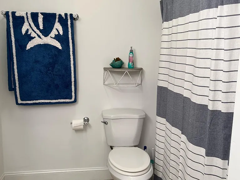 Wildwood Dr — Photo 19