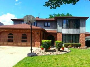 1004 E Ardyce Ln, Mount Prospect, IL 60056