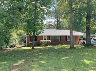 1322 Oakdale Dr, Griffin, GA 30224