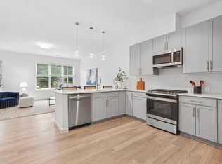 416 Cambridge St #409, Winchester, MA 01890