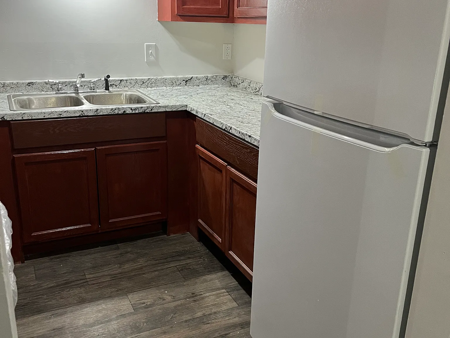 Stonehill Apartments — Photo 2
