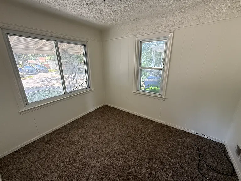11377 Sherman Ave — Photo 9
