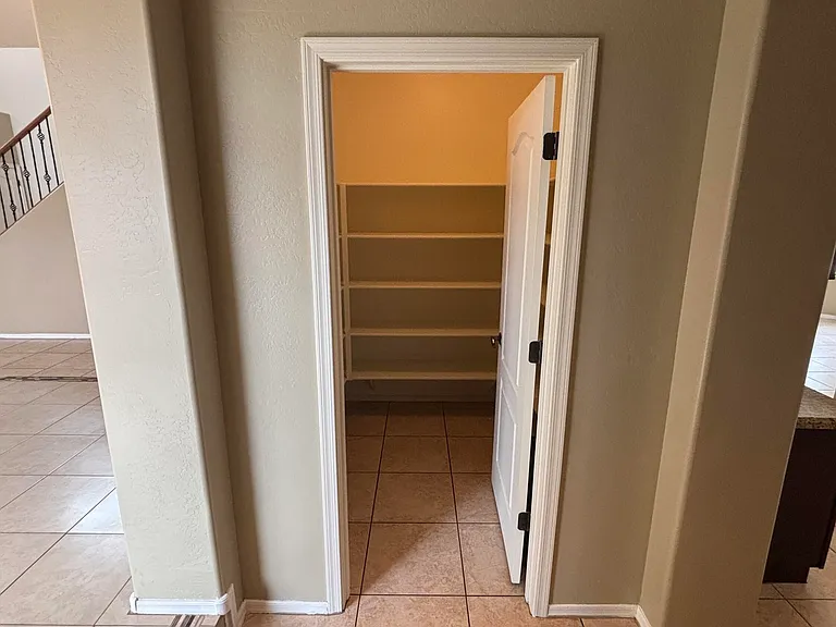 4918 W Melody Ln — Photo 11