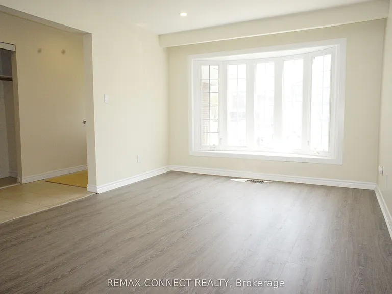 46 Shoredale Dr — Photo 13