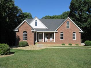 919 Chamberlin Dr, Asheboro, NC 27205
