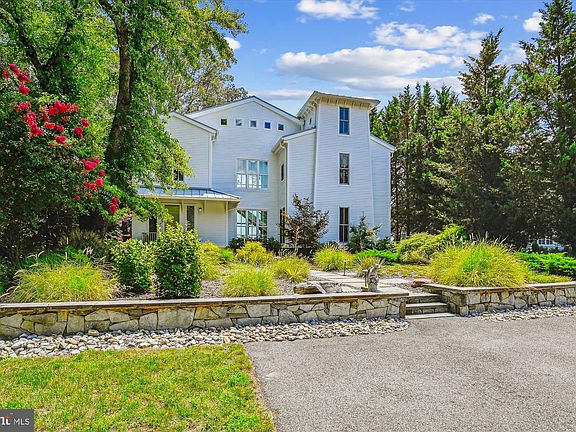 4th image of 515 Lake Shore Dr