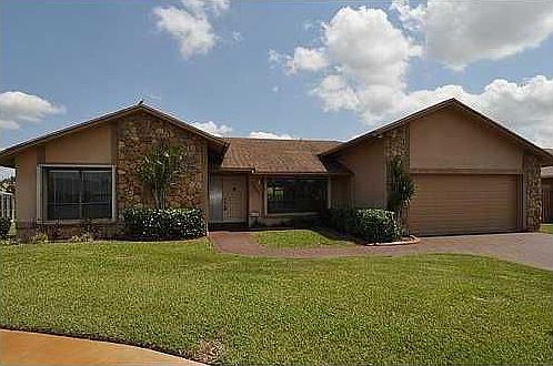 1st image of 7641 NW 12th Ct