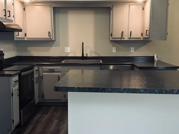 (undisclosed Address), Rockford, IL 61114