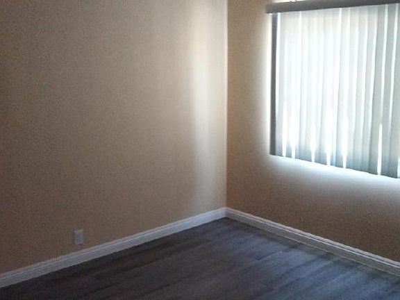 5th image of 101 N Craig Ave #2