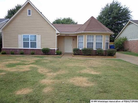 2nd image of 5855 E Kentwood Dr