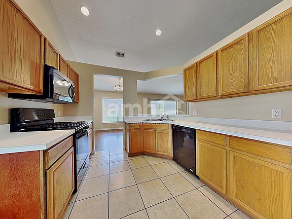 3rd image of 29630 Morningmist Dr