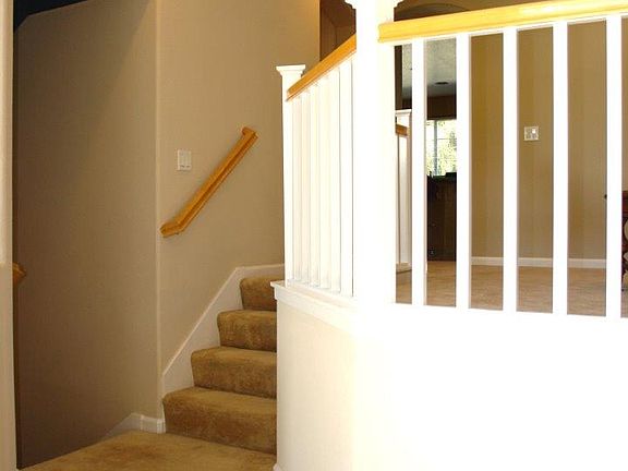4th image of 227 Vista Roma Way