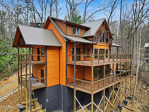 3rd image of 5165 Riversong Way