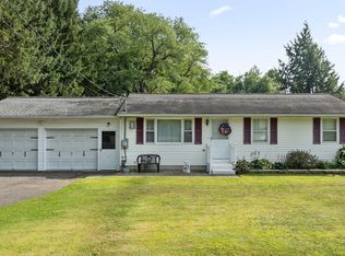 1917 Nanticoke Dr, Endicott, NY 13760