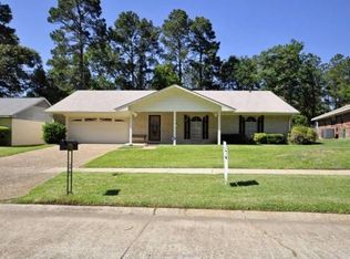 8833 Bayonne Dr, Shreveport, LA 71118
