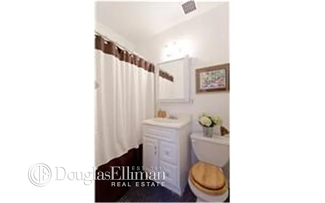 Rented by Douglas Elliman | media 10