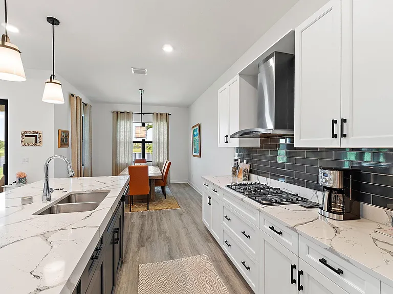 15883 Key Biscayne Ln — Photo 14