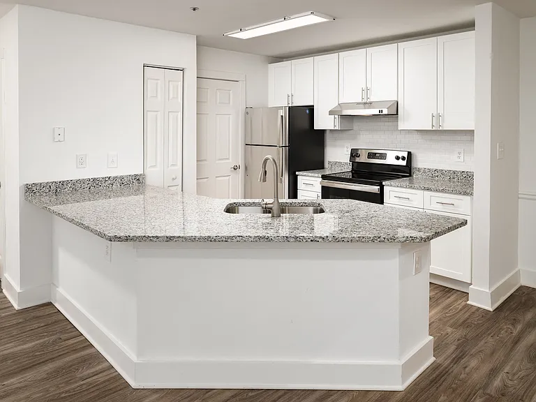 Wesley St. Claire Apartments at Lawrenceville — Photo 16