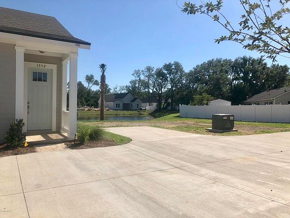3rd image of 1552 Coastal Cottage Ln