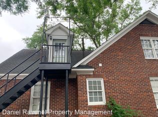 528 Savannah Hwy #B, Charleston, SC 29407